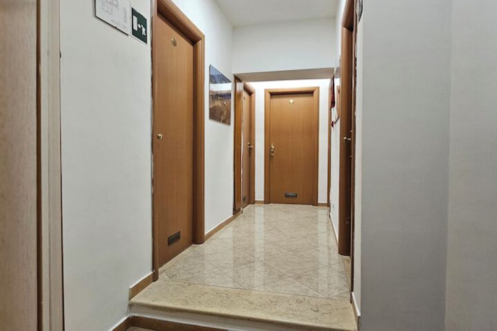 Ballroom/Hall 44 of 49