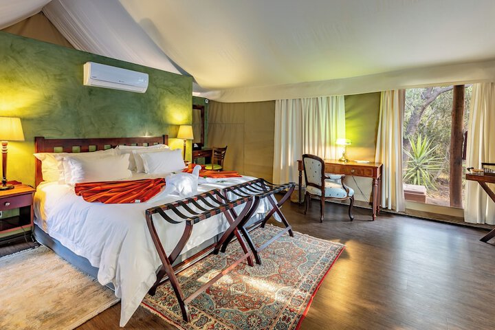 Room 15 of 74