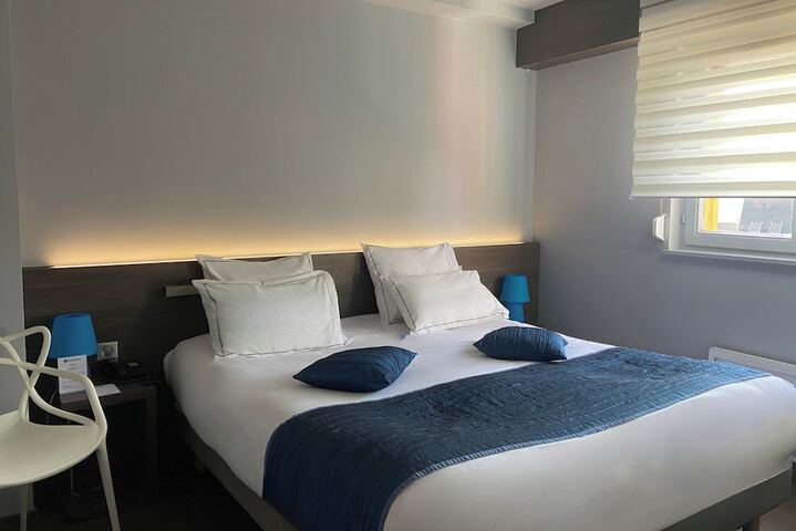 Room 33 of 139