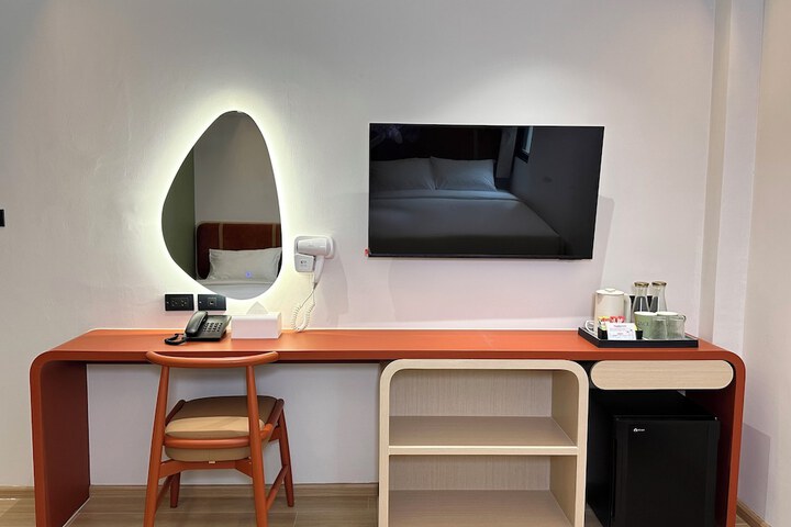 Room 15 of 79