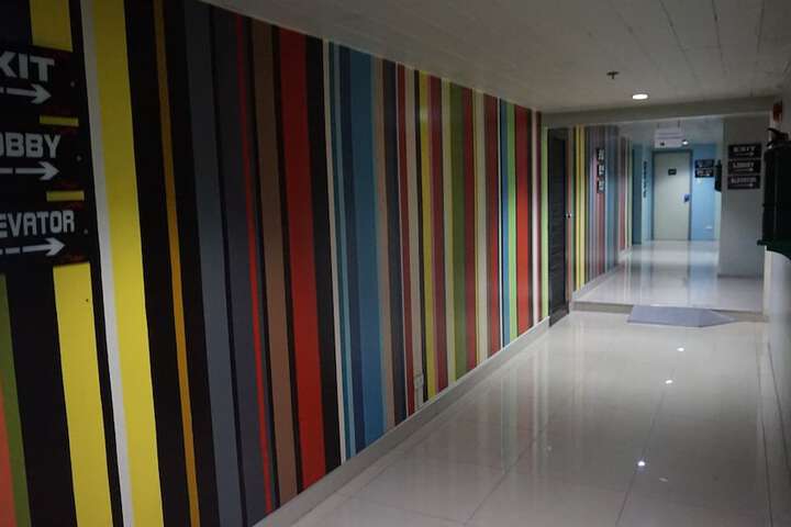 Ballroom/Hall 24 of 27