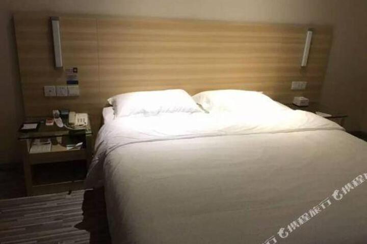 Yaxuan Hotel
