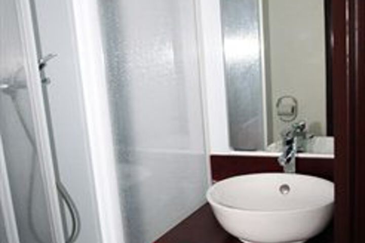 Room 3 of 25