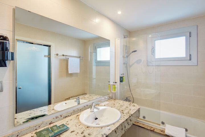 Bathroom Interior Photo
