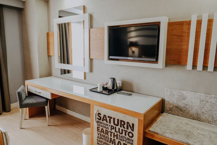 Room 10 of 64