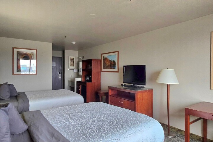 Room 9 of 29