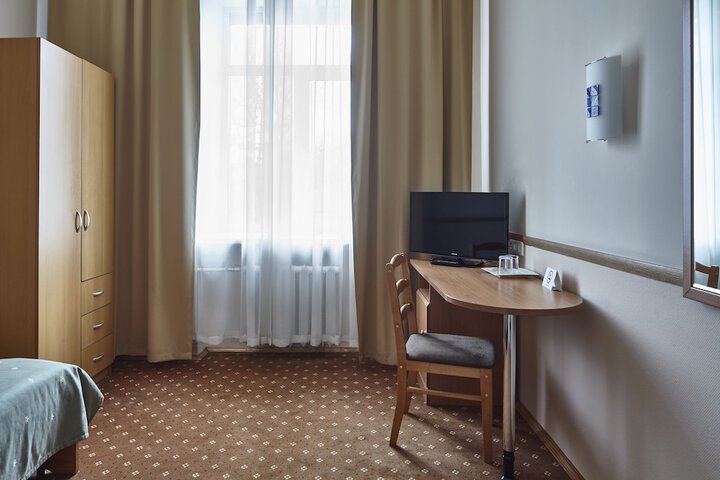 Room 10 of 73