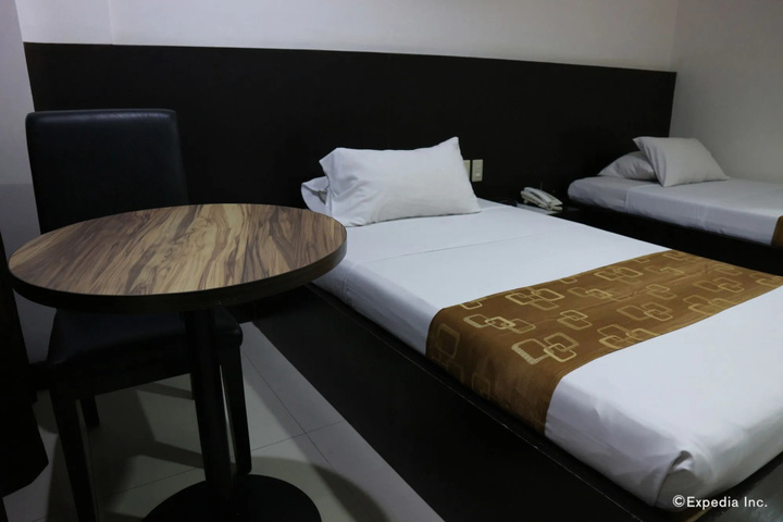 guest_rooms