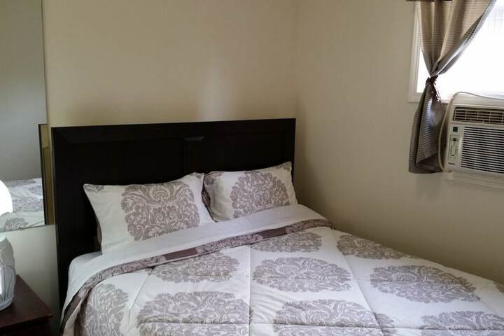 Room 5 of 35