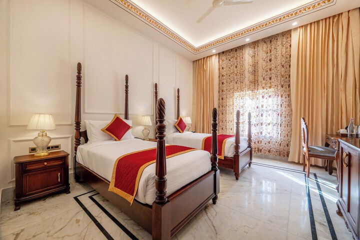 Room 14 of 39