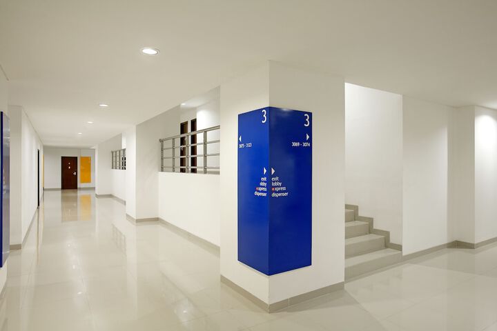 Room 8 of 28