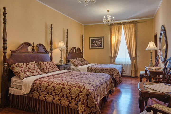 Room 6 of 38