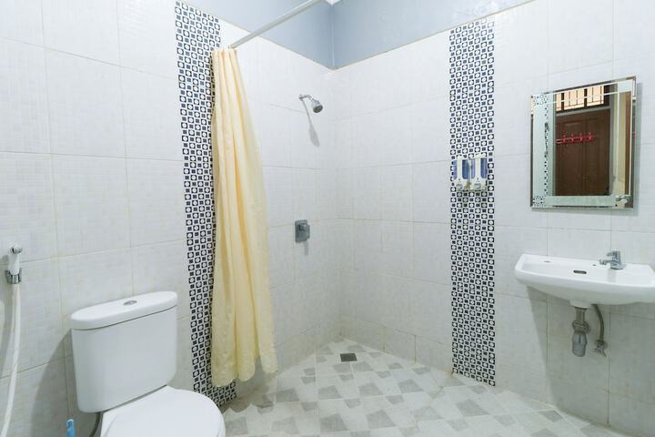 Room 20 of 32