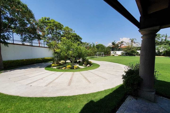 Terrace/Patio 10 of 16