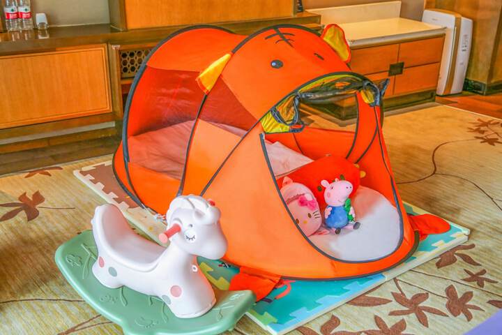 Children's theme room