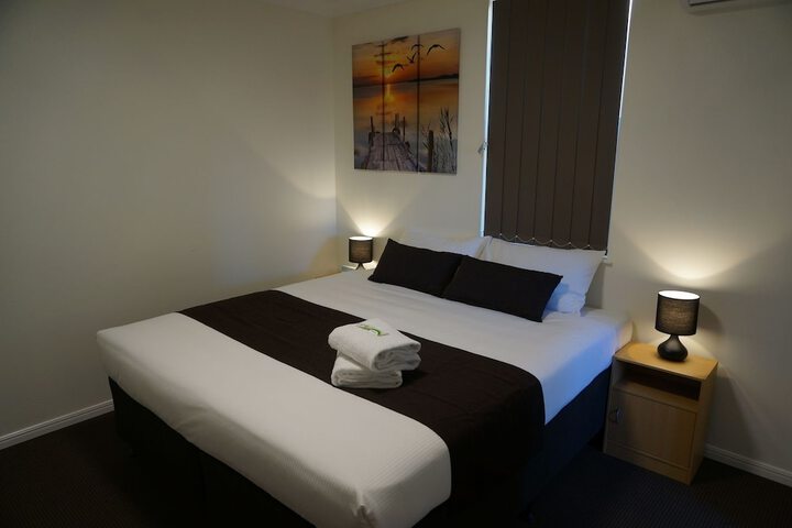 Room 7 of 73