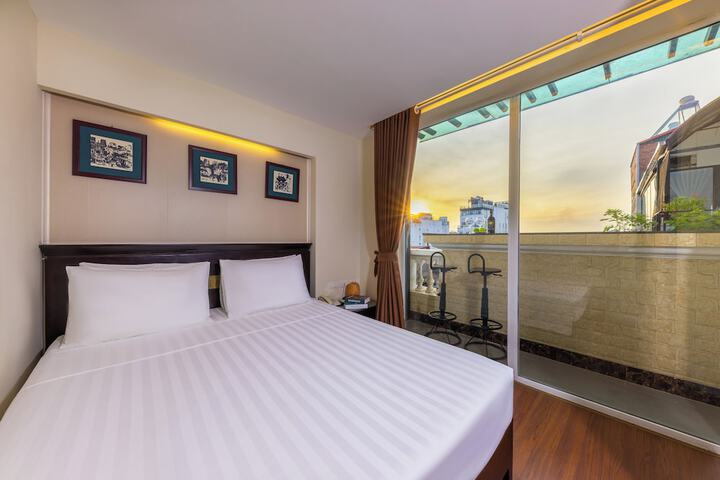 Room 4 of 45
