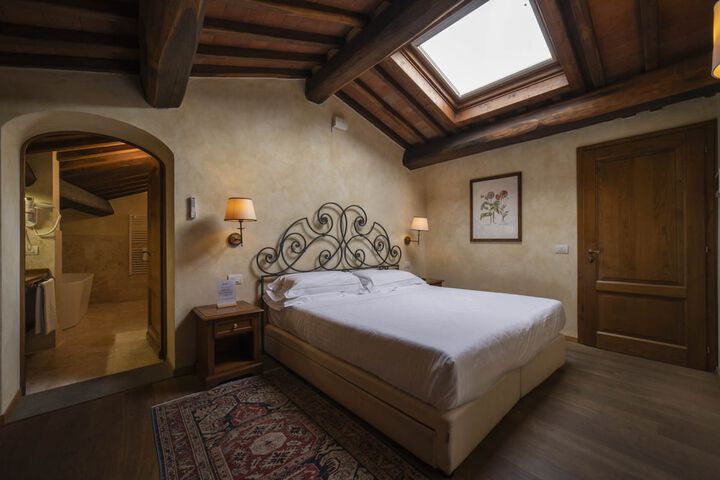 Room 17 of 70
