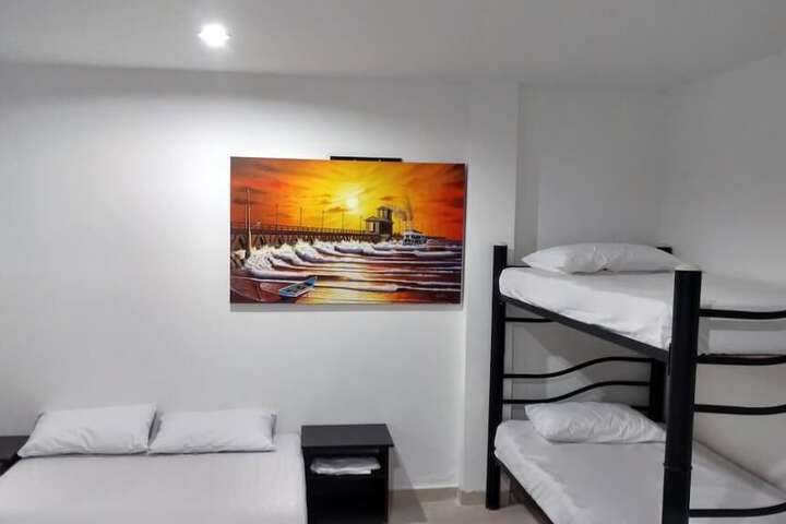 Room 4 of 13