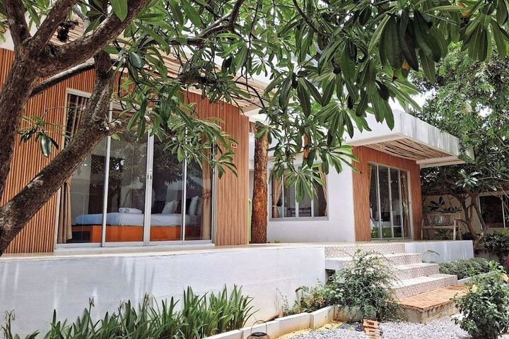 Hotel 70 of 75