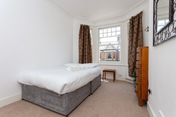 Room 14 of 23