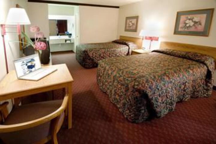 Room 7 of 13
