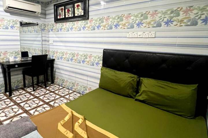 Room 4 of 26