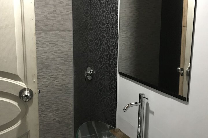 Room 12 of 29