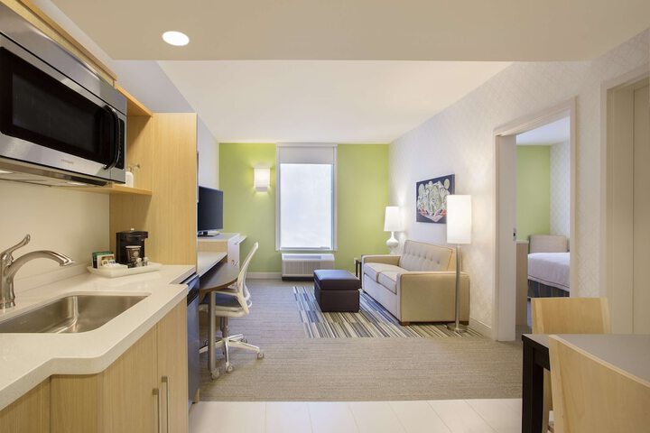 1 King Bed Studio Suite (7 of 11)
