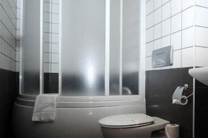 Room 30 of 54