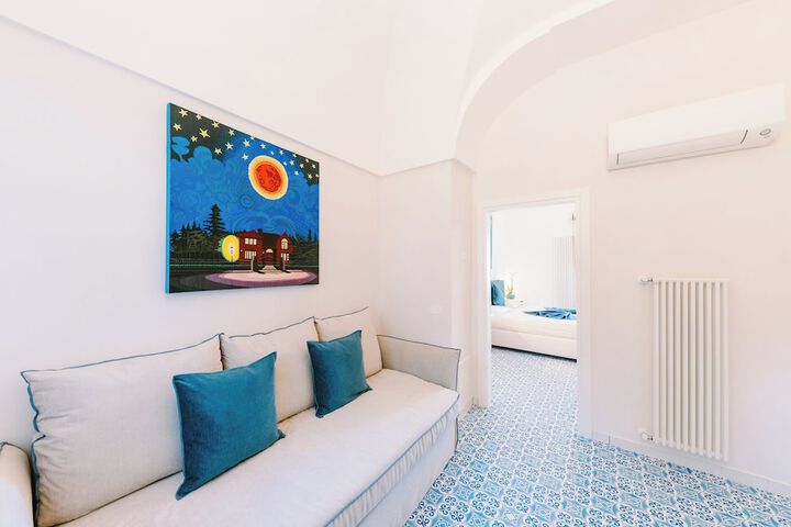 Room 45 of 159