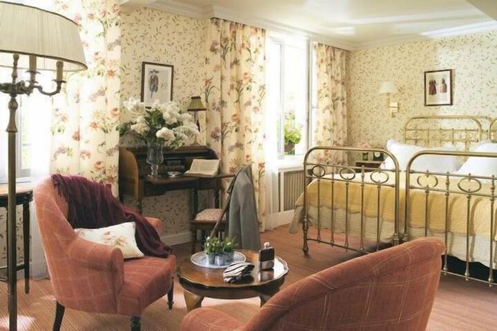Room 19 of 42