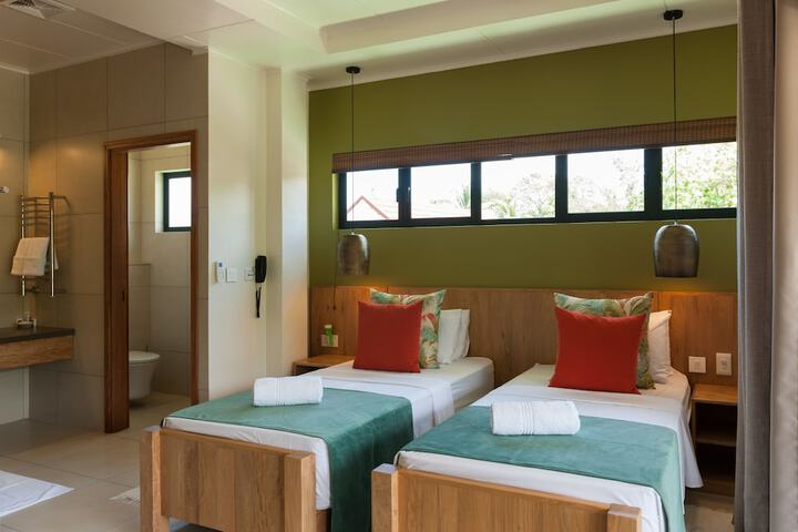 Room 10 of 52