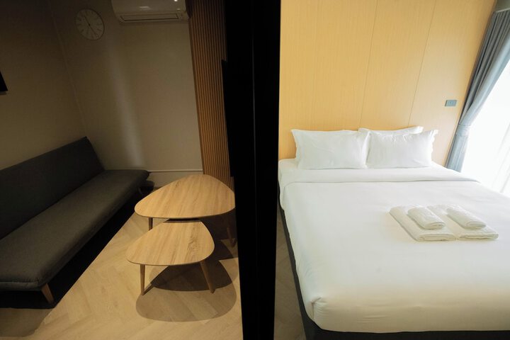 Room 42 of 96