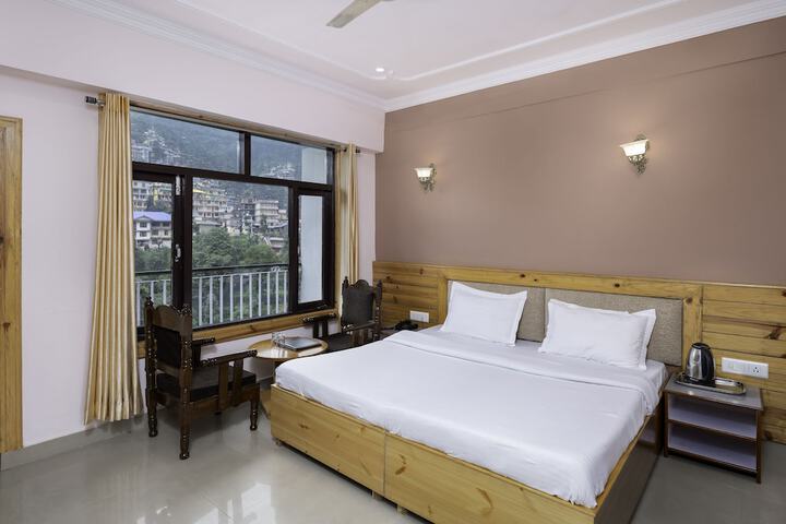 Room 3 of 35