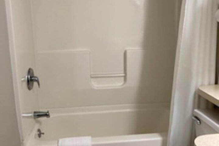 Room 109 of 141