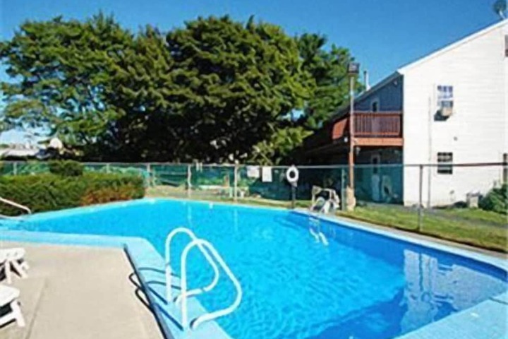 Swimming pool at The Atlantic Motel