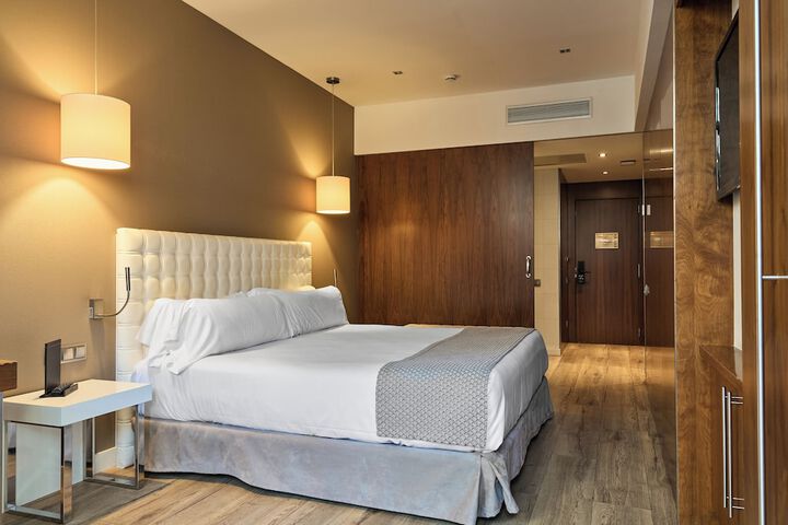 Room 44 of 116