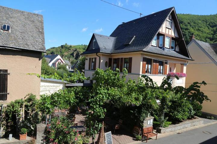 Photo 27