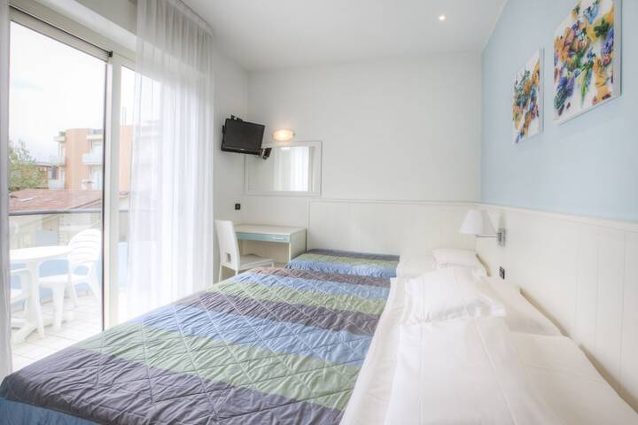 Room 2 of 88