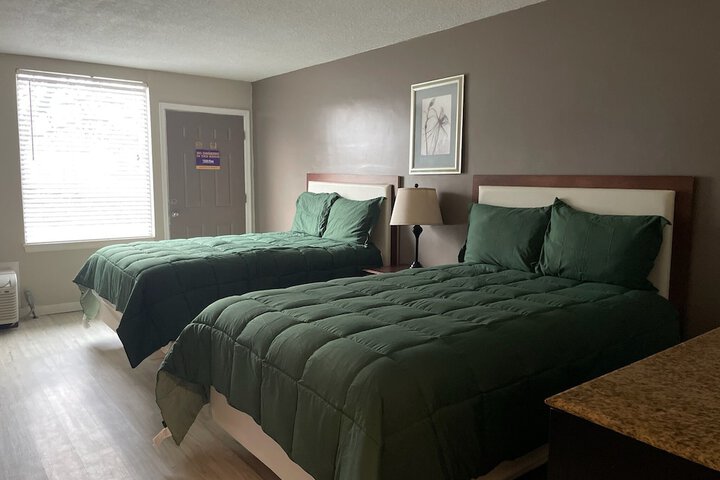 Room 22 of 35