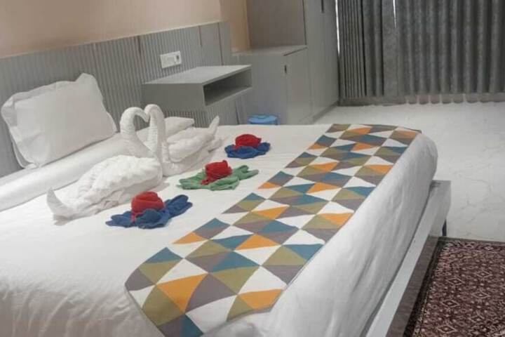 Room 9 of 24