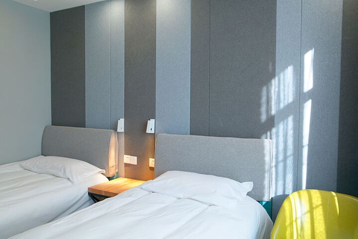 Room 4 of 47