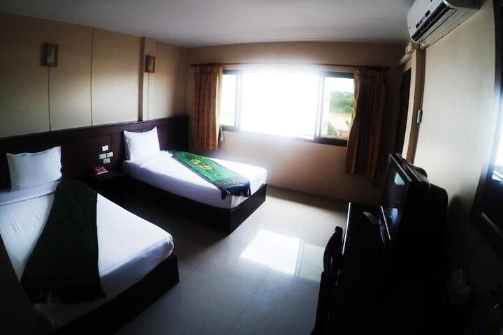 Room 5 of 23