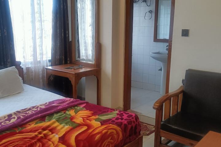 Room 14 of 38