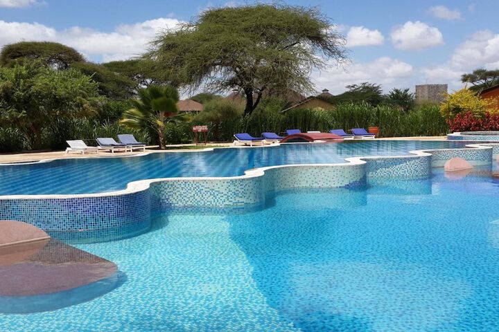 Pool 32 of 61