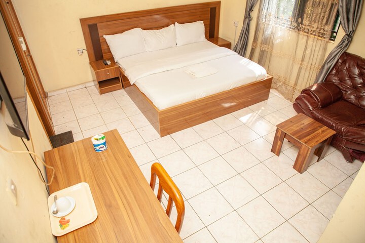 Room 7 of 23