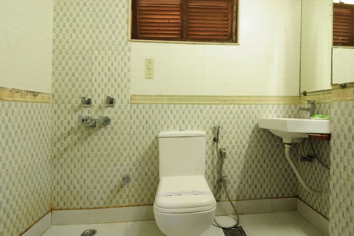 Room 20 of 29