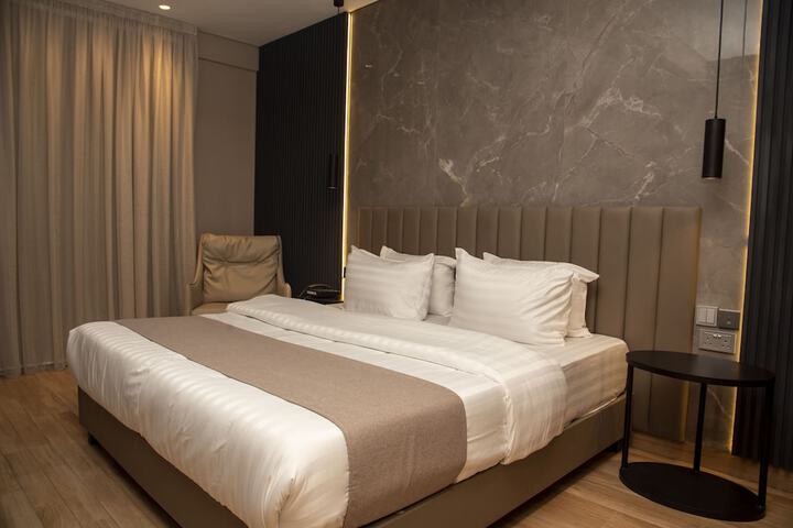 Room 15 of 54