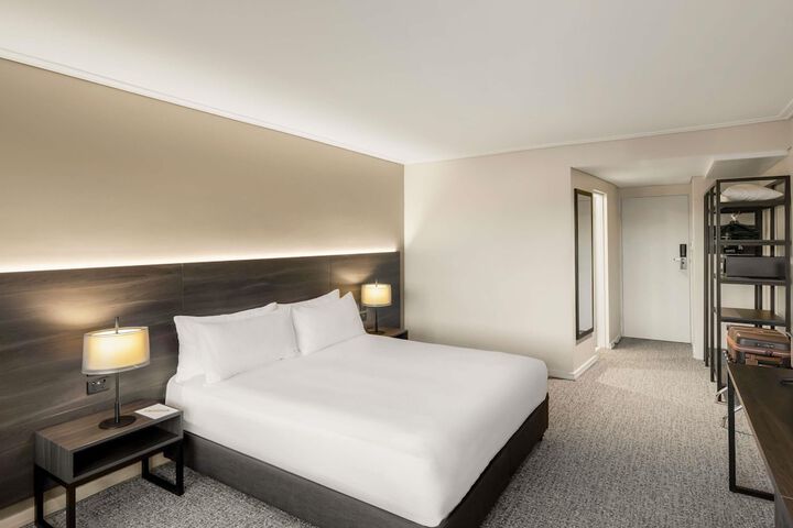 Room 13 of 79